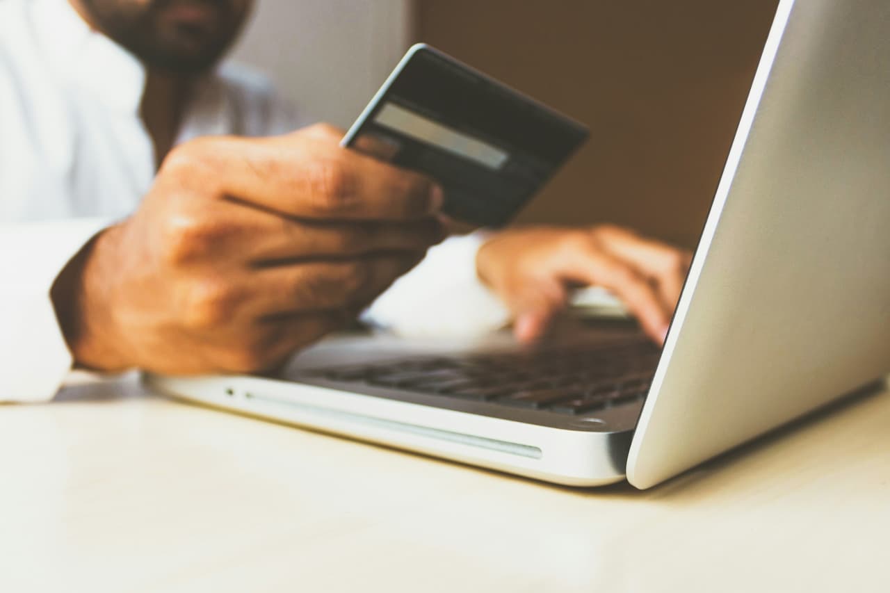 Agentic Pay and the Moment AI Was Allowed to Spend Money